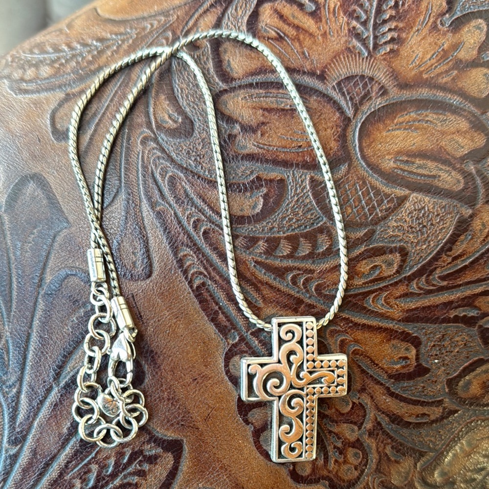 BRIGHTON NECKLACE - ULUWATU - JN3080